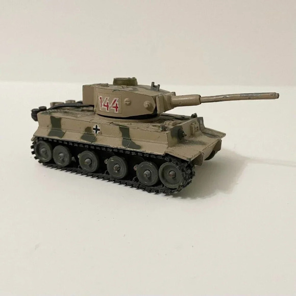 Vintage  Corgi Toys Tiger1 Tiger 1 Tank Diecast Made In Hong Kong Incomplete - Picture 15 of 16